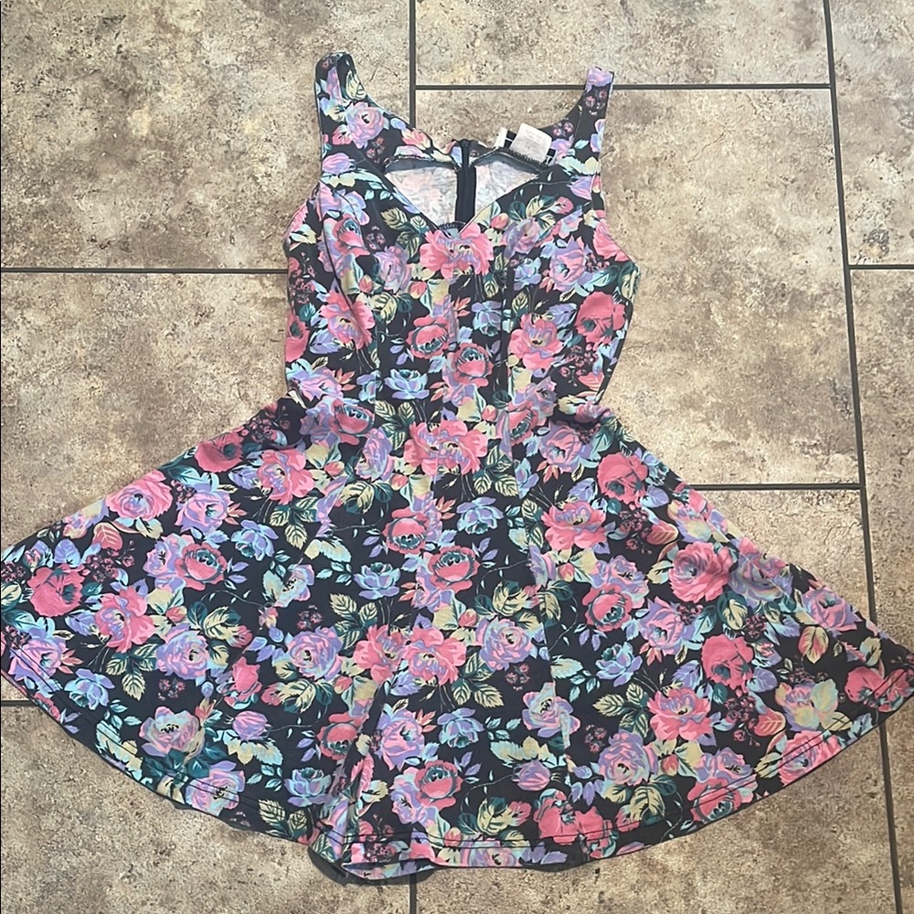 Vintage 80’s Floral Sleeveless Culottes / Dress By Equipt